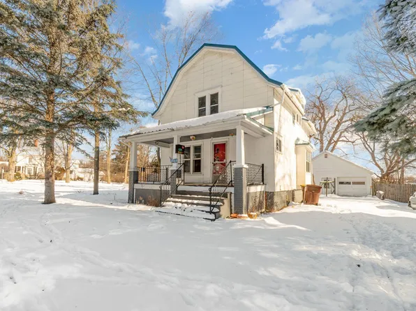 624 N River Ave, Alma, MI 48801