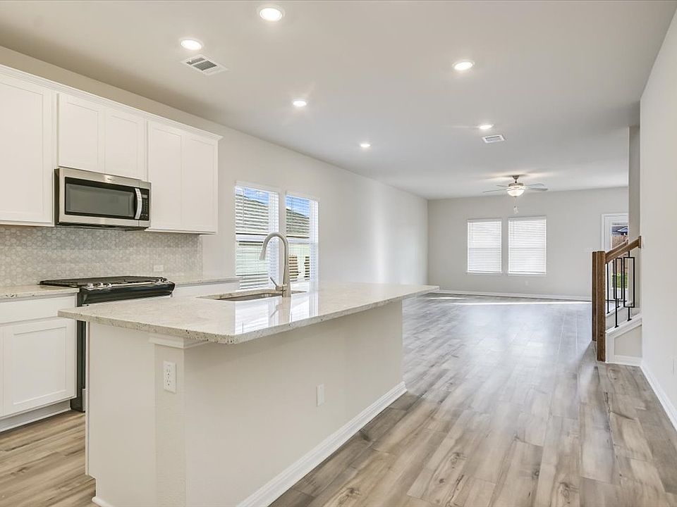 The Matador 870 Floorplan