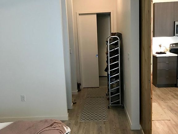 Bedroom to Closet