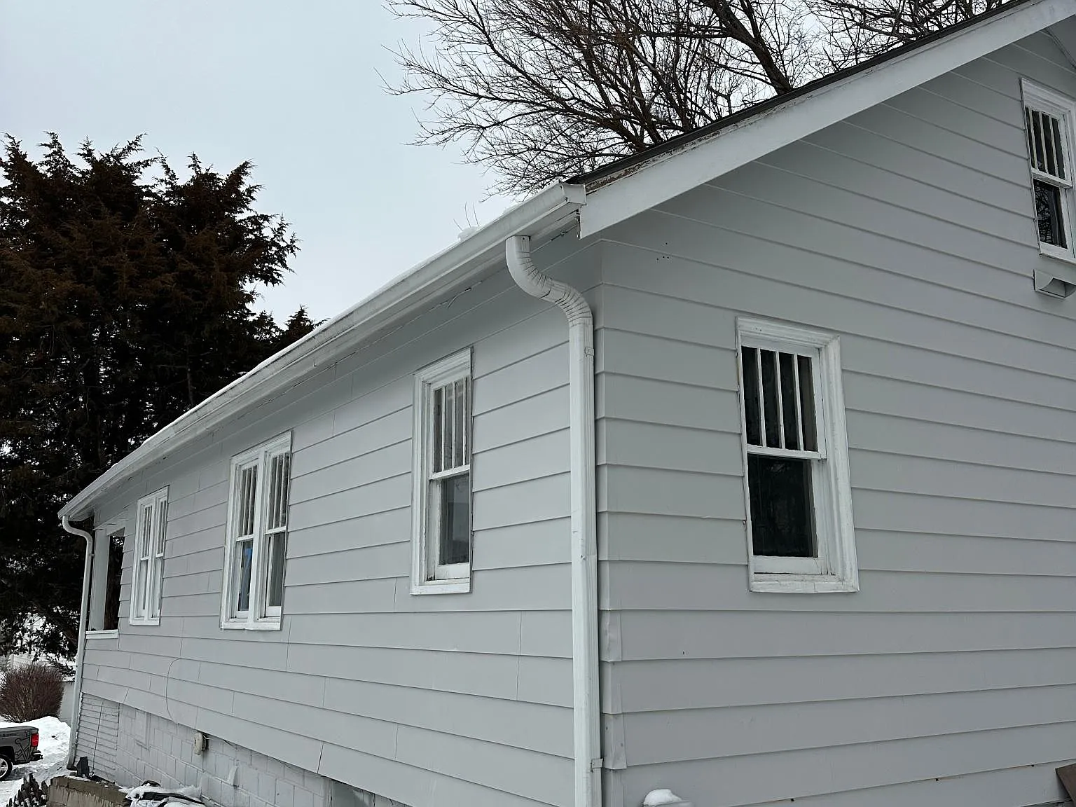 5039 Corby St — Photo 2
