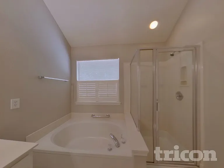 5212 Haybridge Rd — Photo 13