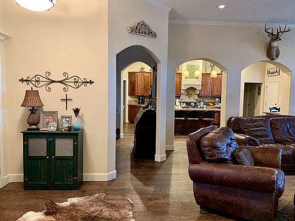 5th image of 1410 Saddle Lakes Dr