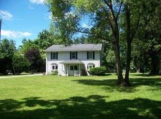 6883 Nollar Rd, Whitmore Lake, MI 48189