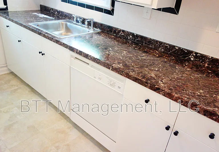 8405 Greenwood Ave #2 — Photo 40