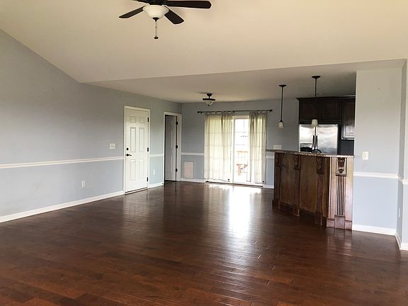 5th image of 171 Raspberry Dr