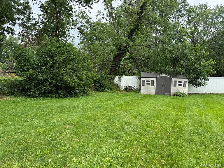 9 Ashland Ave — Photo 41