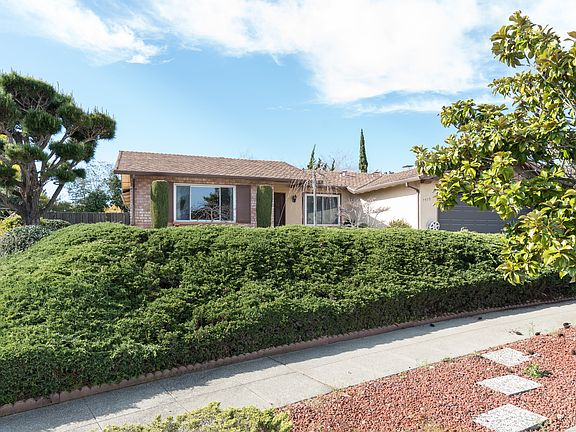 5th image of 7933 Shay Dr