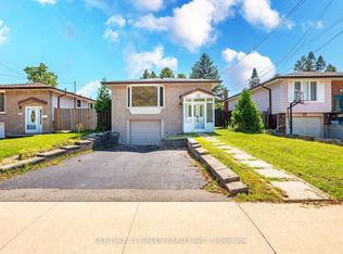 22 Quaker Cres, Hamilton, ON L8W1H5