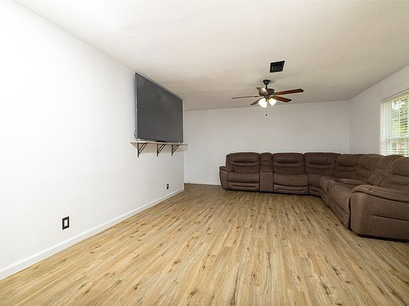 5th image of 300 Broadway St