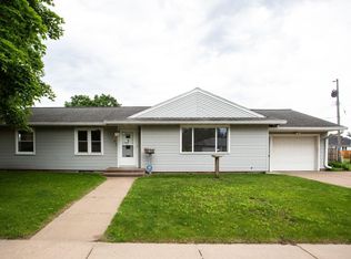 121 Viking Pl, Eau Claire, WI 54701