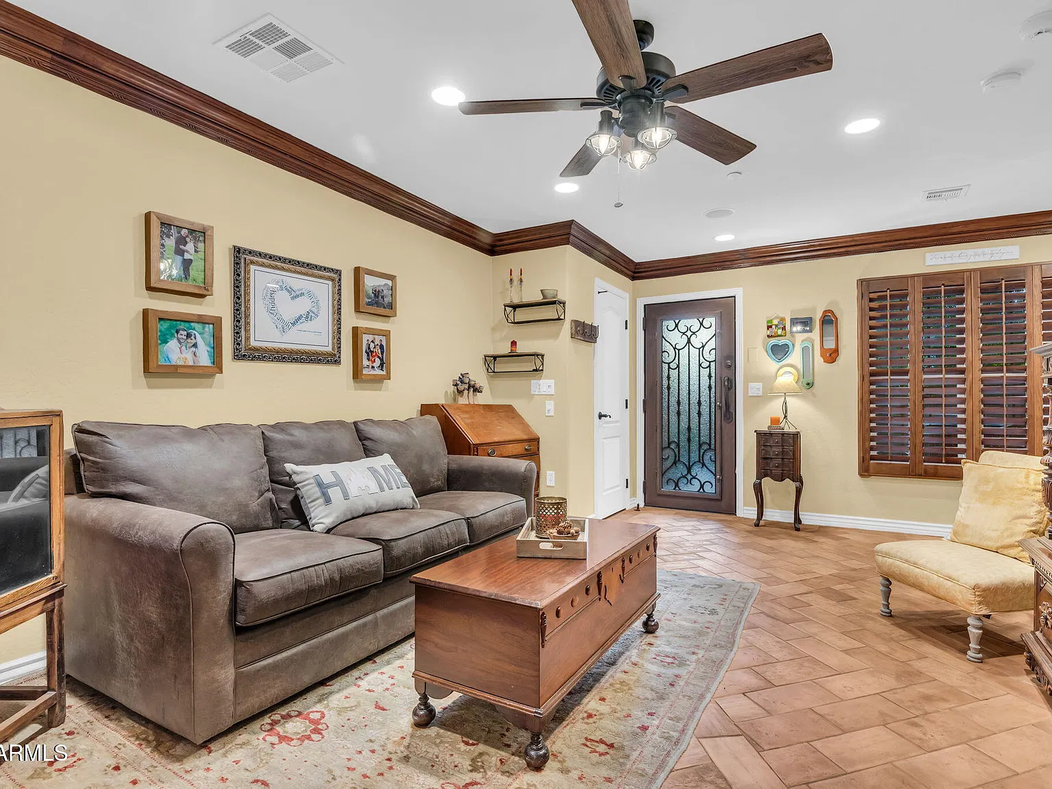 3 bed, 3.5 bath, 2104 sqft, $2,995 — Photo 4