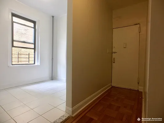 Rented by Sovereign Associates | media 7