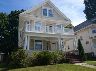 155 Manthorne Rd, West Roxbury, MA 02132