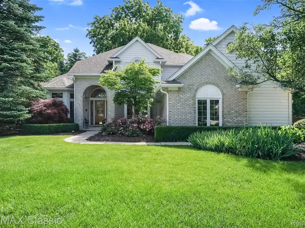 7439 Millwood, West Bloomfield, MI 48322