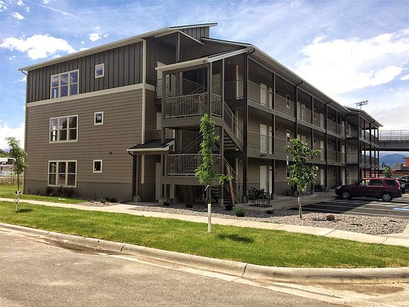 2nd image of 1245 Waverly St Unit 205