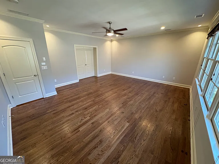 1092 McLynn Ave NE — Photo 30
