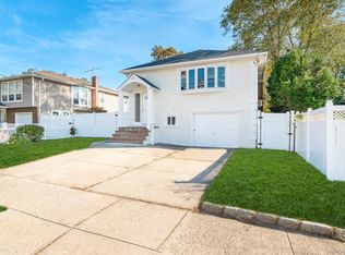 880 Washington Street, Baldwin, NY