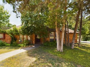 1125 Canyon Ridge Dr, Desoto, TX 75115