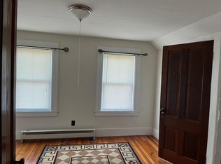 24 Wright St, Easthampton, MA 01027