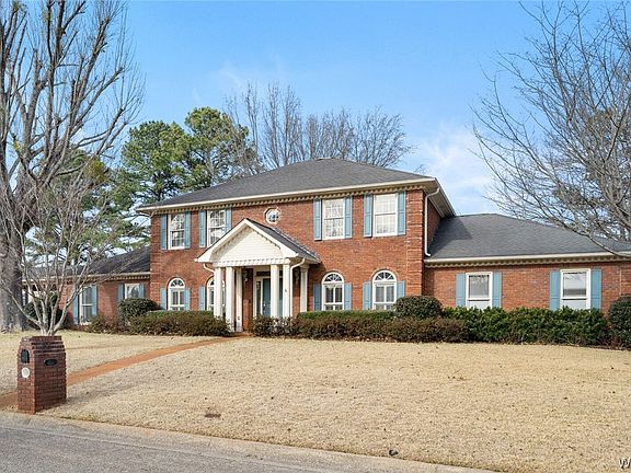 2nd image of 1100 Kings Mountain Rd