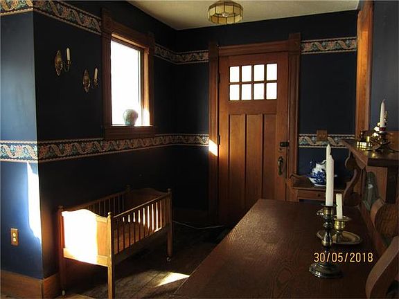 2nd image of 211 W Franklin St