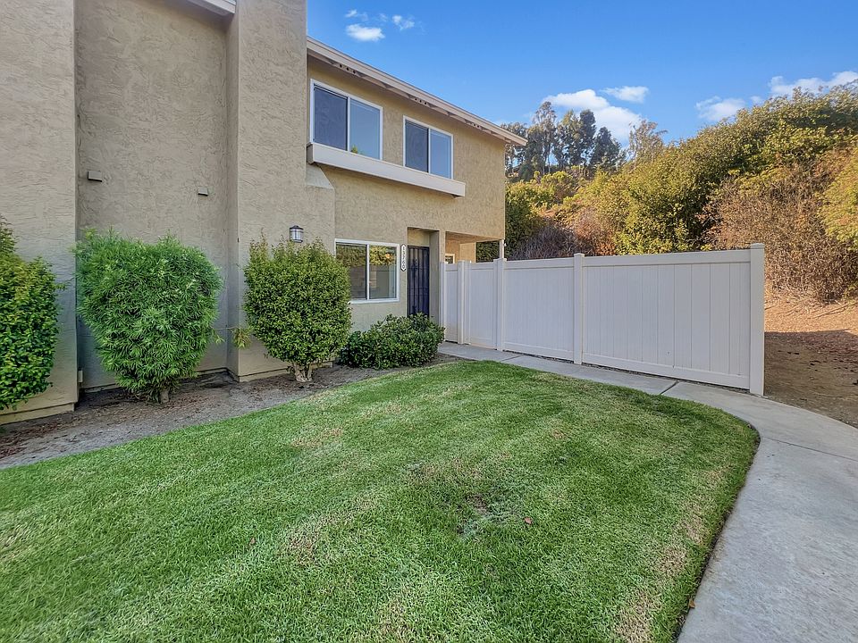1st image of 13760 Comuna Dr