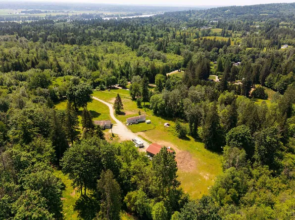 28555 104th Ave, Maple Ridge, BC V2W 1L5