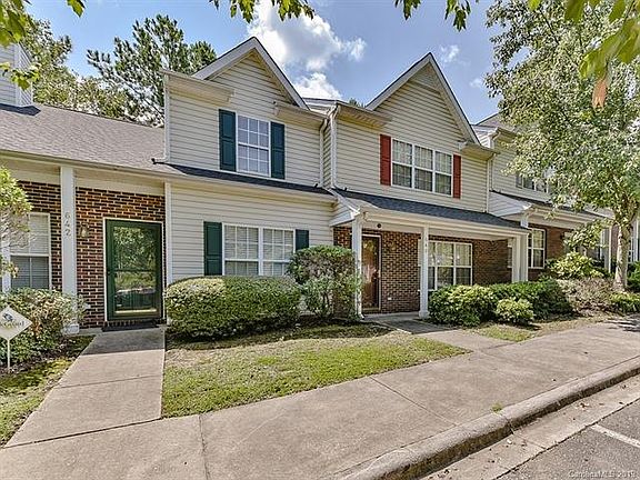 2nd image of 640 Emerald Cove Dr