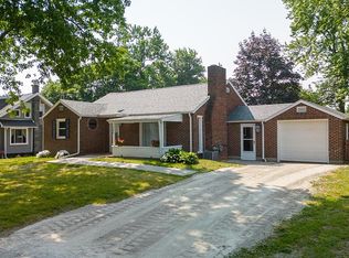 106 Lincoln St, Lyons, OH 43533