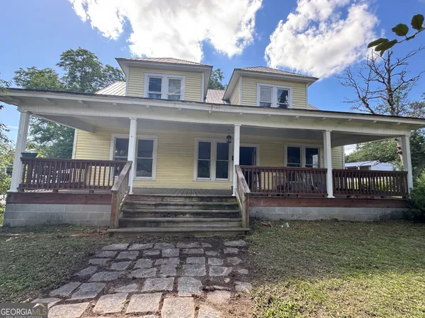 345 N Oliver St, Elberton, GA 30635