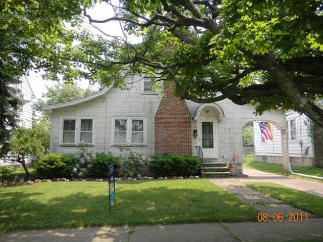 1st image of 23 Gibson Ave