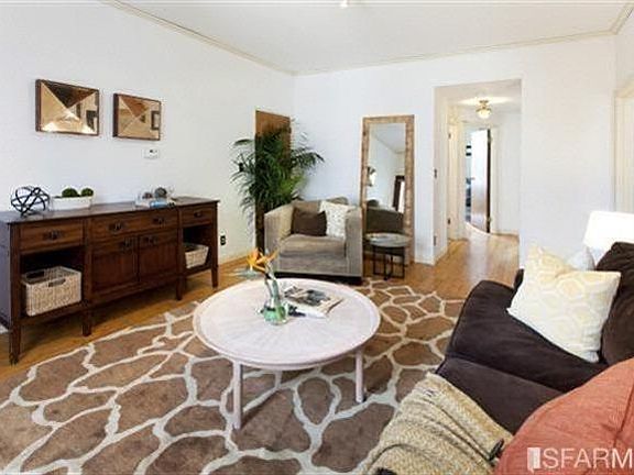 5th image of 1525 Pacific Ave #B