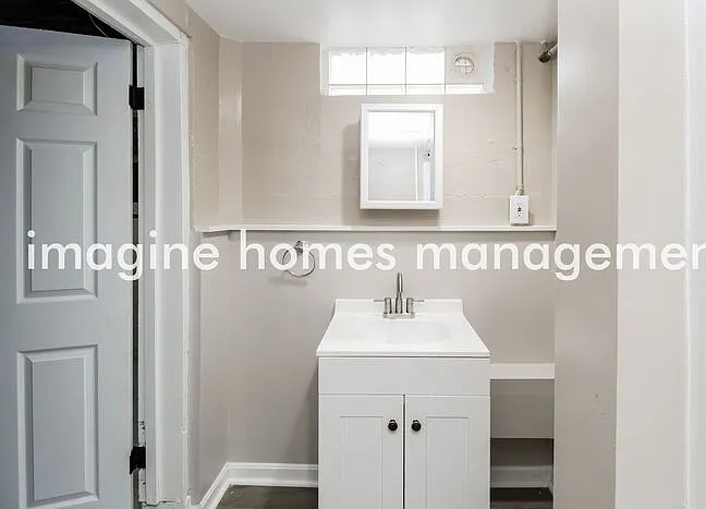 5545 Vogel Rd — Photo 9