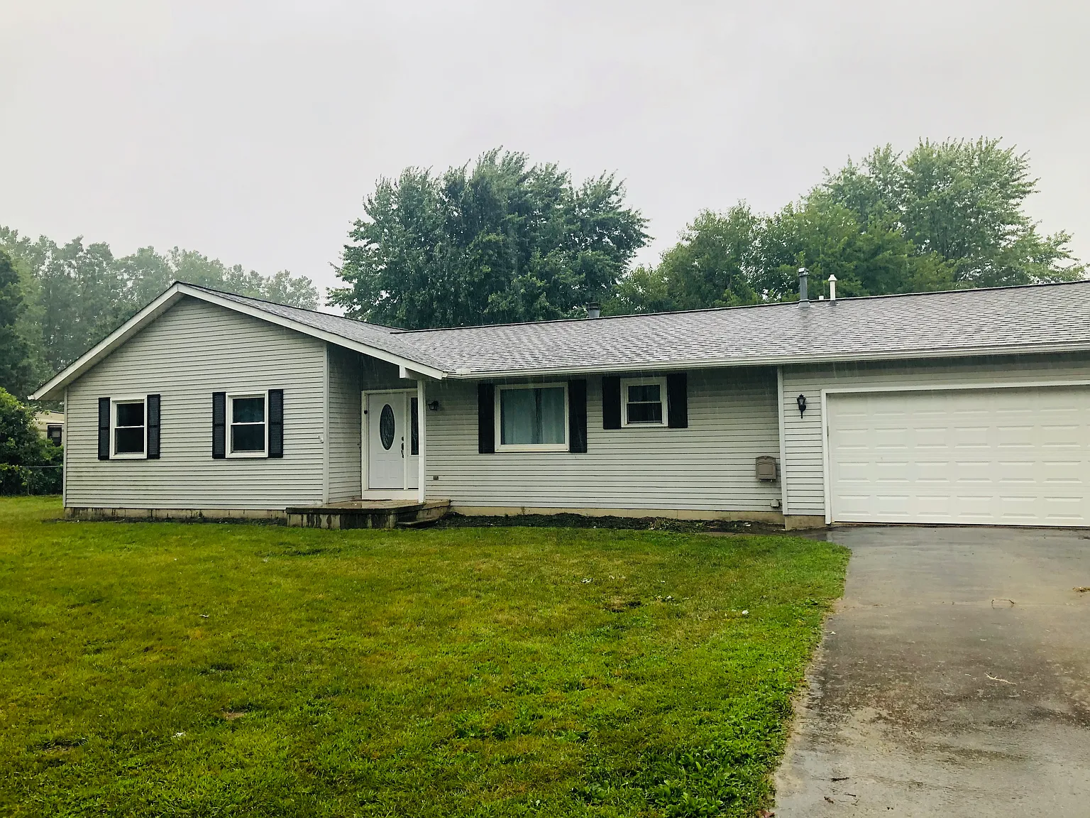 15560 Bak Rd photo 1