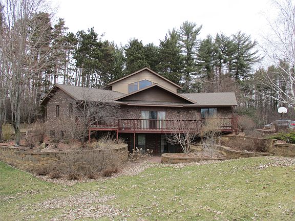 3rd image of N2584 Brittany Ln