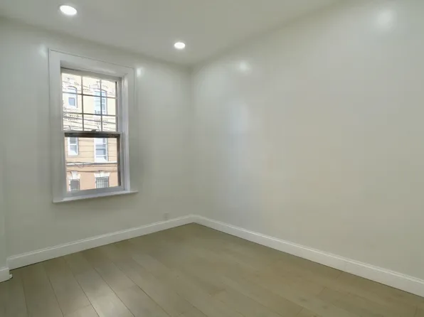 53 Cooper Place image 11 of 30