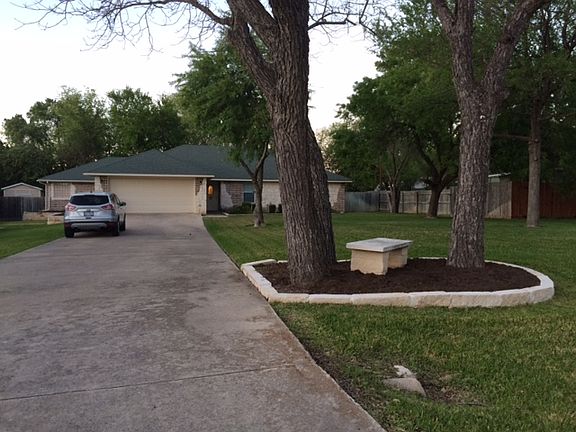 2nd image of 275 Woodland Trl