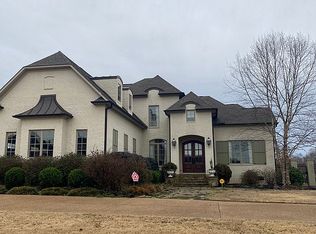 12 Arbor Ridge Cv, Jackson, TN 38305