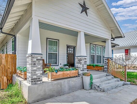 2nd image of 1322 N 11th St