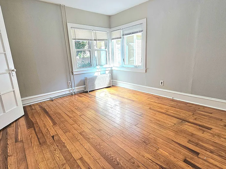 54 Union Street — Photo 9