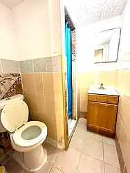 Rented by Jeffrey S Dweck, LREB