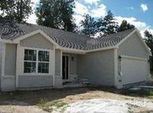 423 Somerset Ln, Temperance, MI 48182