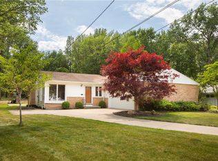 1516 Allen Dr, Westlake, OH 44145