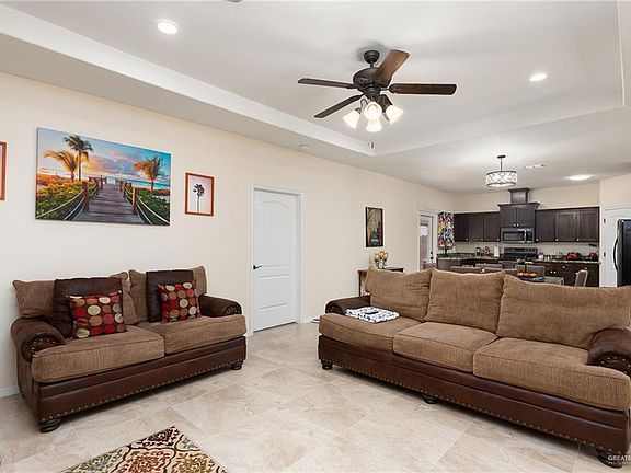 3rd image of 18177 King Palm Dr