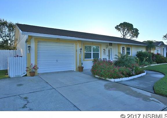 3rd image of 2717 Queen Palm Dr