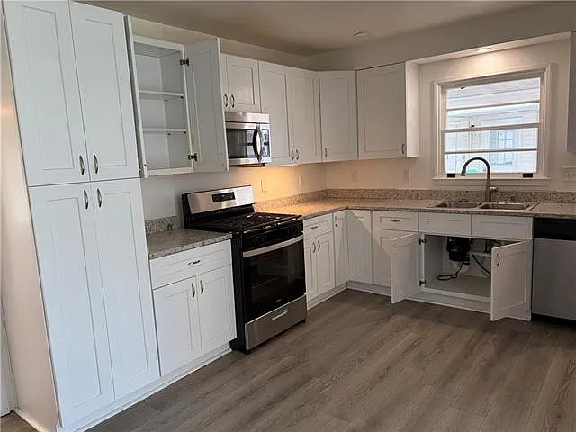 4 bed, 2.0 bath, 1441 sqft, $2,250 — Photo 4