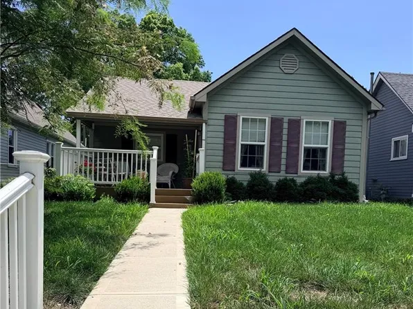 1209 High St, Leavenworth, KS 66048