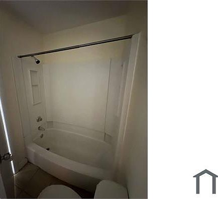 4th image of 2875 Winkler Ave APT 520