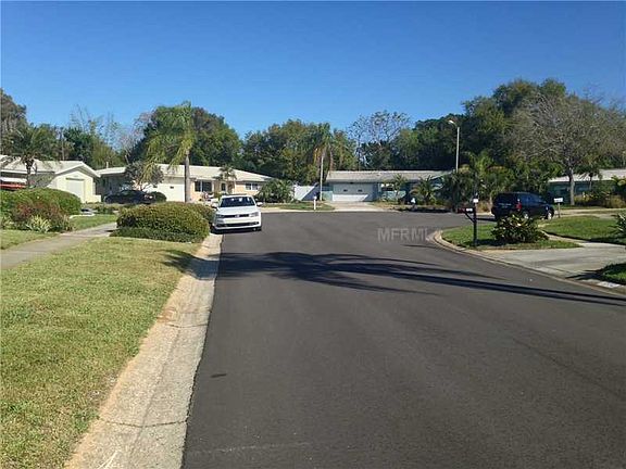 4th image of 5550 Williamsdale Ct