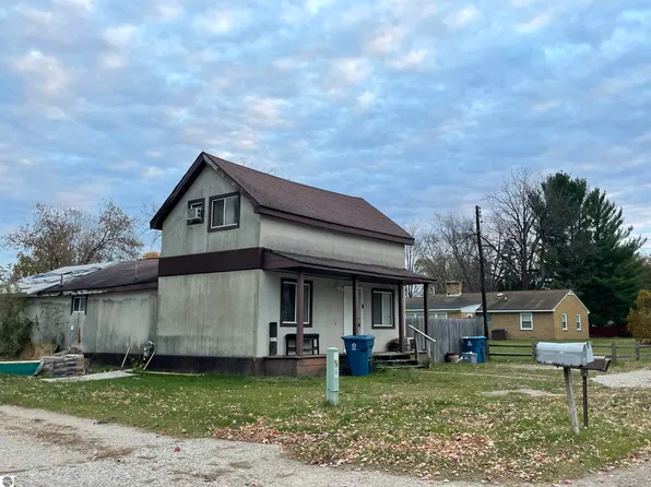 308 Mill St, Coleman, MI 48618